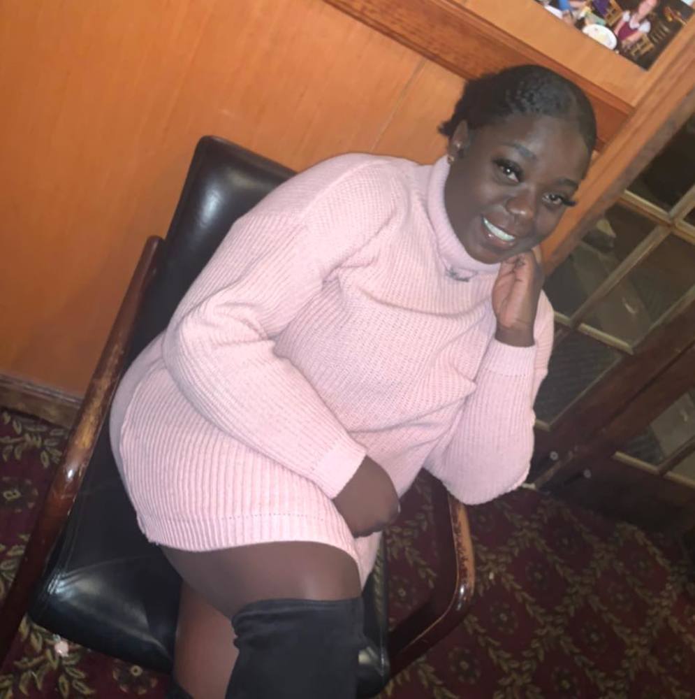 Meet your Posher, Marieta